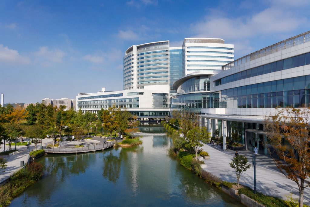 best hospital Suzhou for foreigners - medical illustration