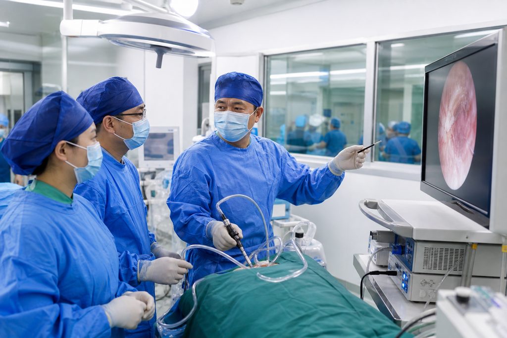 endoscopic spine surgery cost China - medical illustration