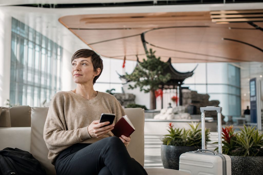 Traveling Alone for Cancer Treatment: What International Patients Need to Know — cancer treatment cost China