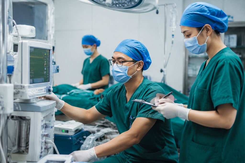 How to Check a Doctor's Team and Anesthetist: A Guide for Surgery in China — how to verify surgeon credentials in China